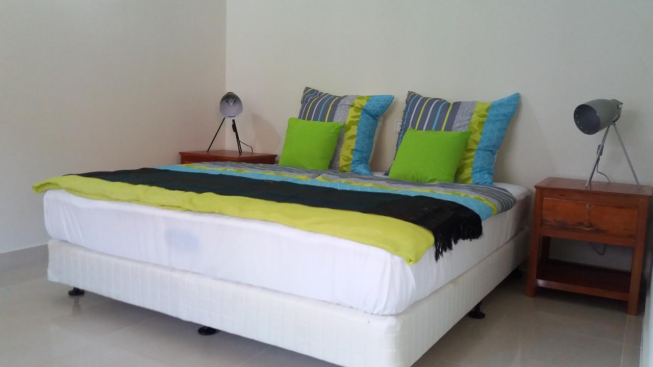 Chambre Lit King-Size - Vue sur Lac